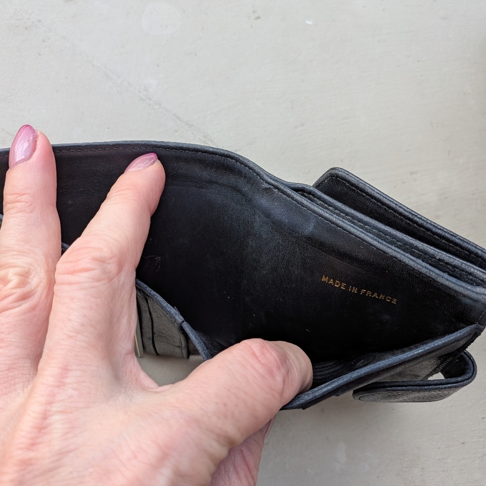 Authentic Chanel Black Leather Wallet With Authentication Card - Picture 7 of 9